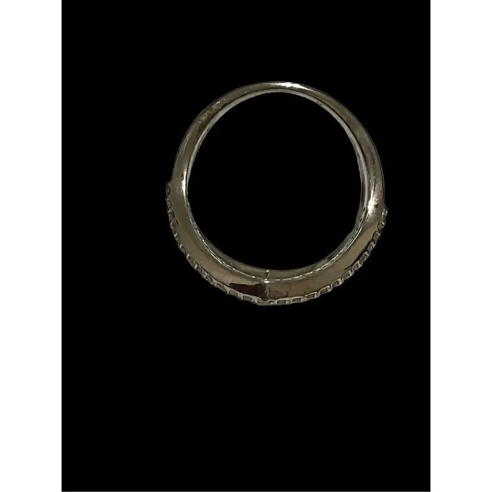 Modern CZ ring - Picture 4 of 16